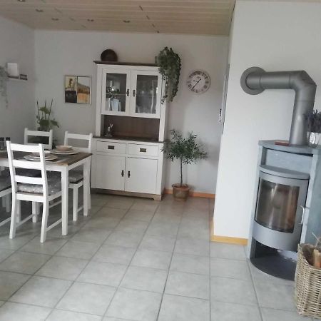 Apartamento Haus Sonnenblick Momlingen Exterior foto