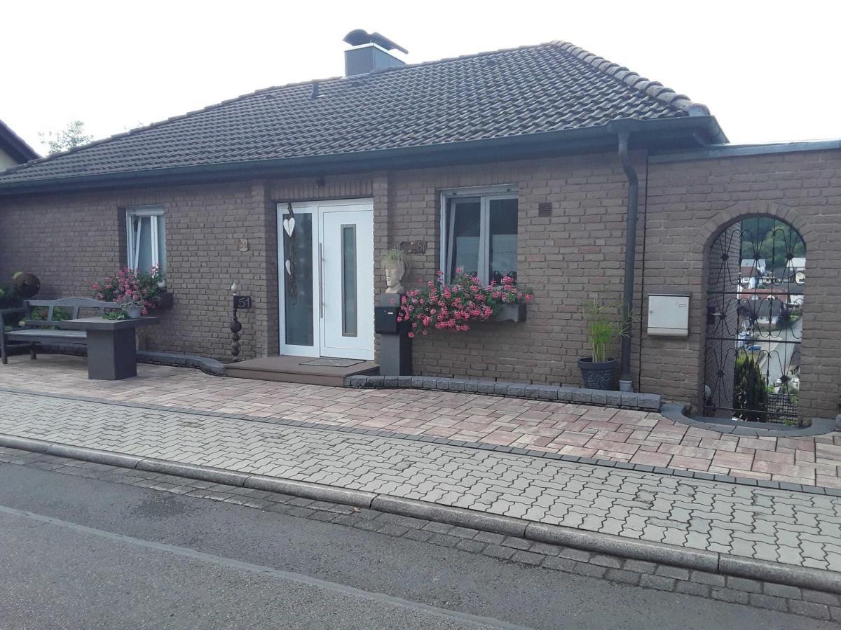 Apartamento Haus Sonnenblick Momlingen Exterior foto